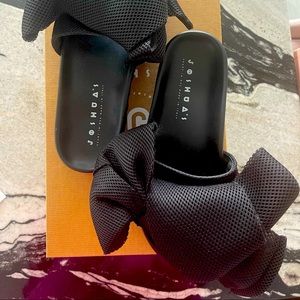 Joshua Sander Mesh Bow Slides